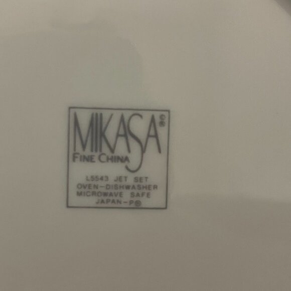 Mikasa Jet Set set of 8 multicolor rimmed soup/salad bowls - Picture 4 of 4